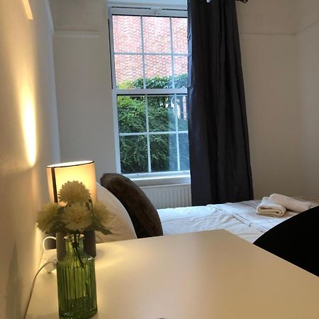 Comfy Private Bedrooms Near O2 Forum Kentish Town, Camden Londyn Zewnętrze zdjęcie