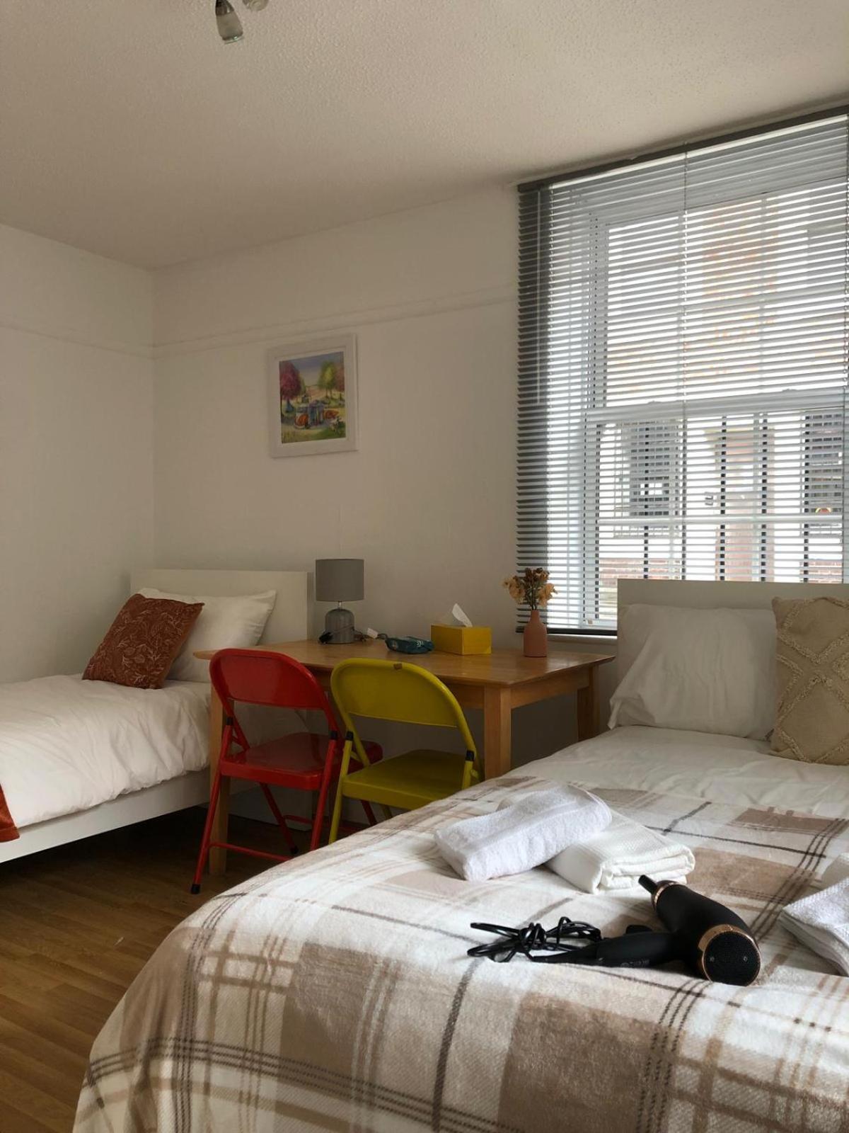 Comfy Private Bedrooms Near O2 Forum Kentish Town, Camden Londyn Zewnętrze zdjęcie